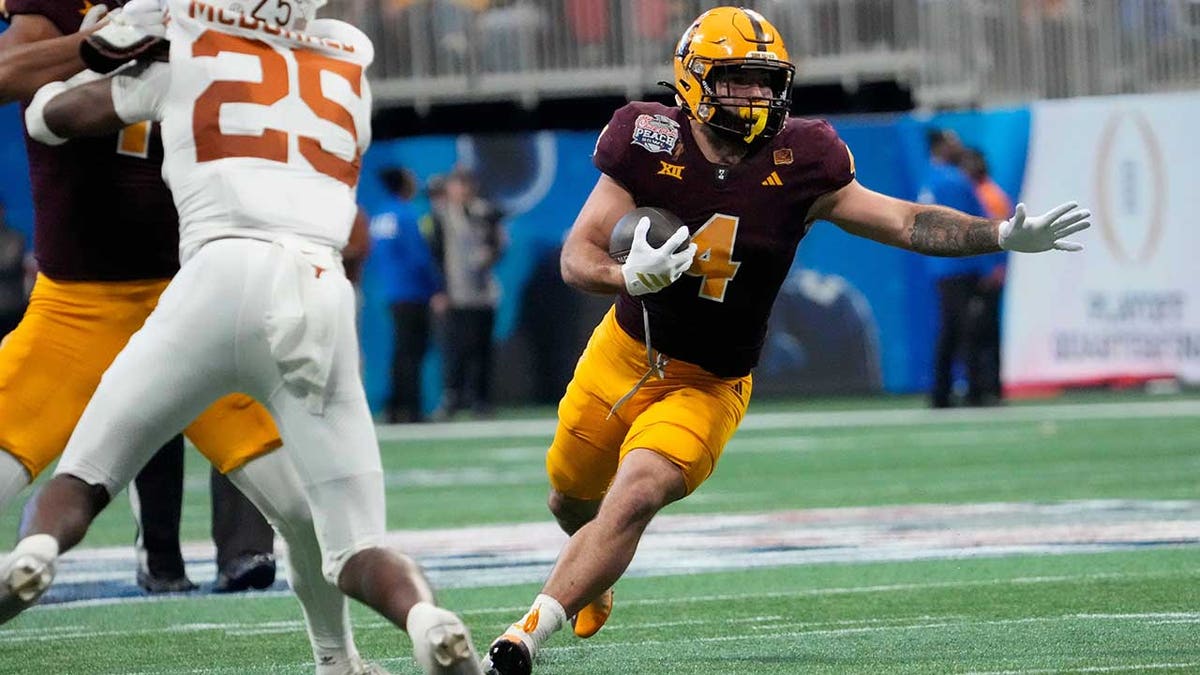 Cam Skattebo vs Texas