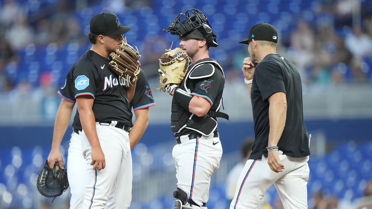 Valente Bellozo on the mound