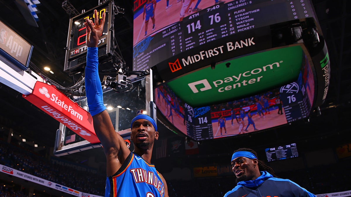 Oklahoma City Thunder players celebrate
