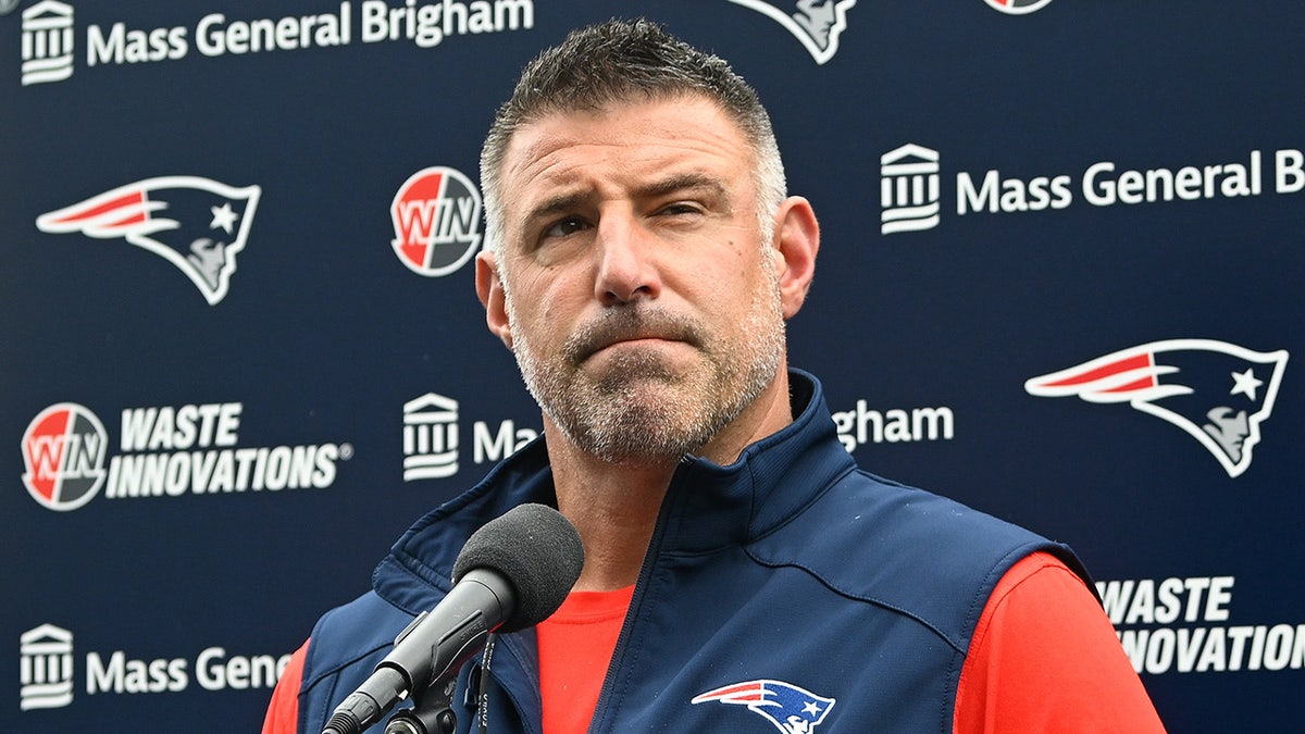 Mike Vrabel takes questions