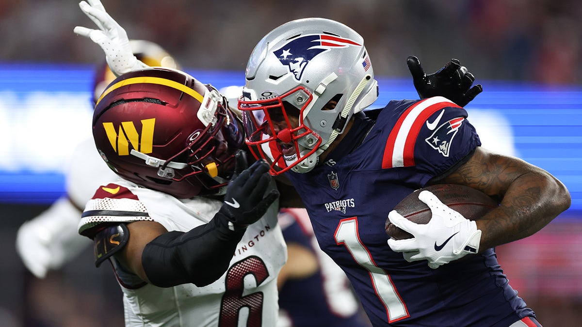 Ja'Lynn Polk gets injured on tackled